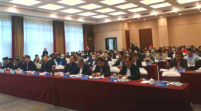 合成樹(shù)脂.jpg